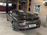 Hyundai Elantra 2021 годаfor11 200 000 тг. в Алматы – фото 5