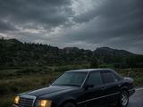 Mercedes-Benz E 200 1990 года за 1 100 000 тг. в Караганда