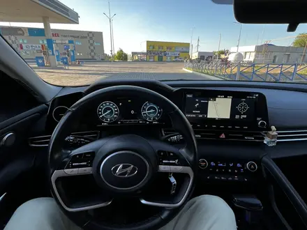 Hyundai Elantra 2021 года за 10 000 000 тг. в Уральск – фото 22