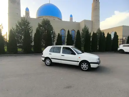 Volkswagen Golf 1995 года за 2 500 000 тг. в Алматы – фото 18