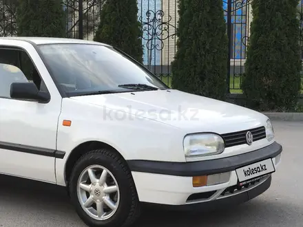 Volkswagen Golf 1995 года за 2 500 000 тг. в Алматы – фото 20