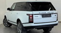 Land Rover Range Rover SV 2014 года за 15 800 000 тг. в Астана – фото 2