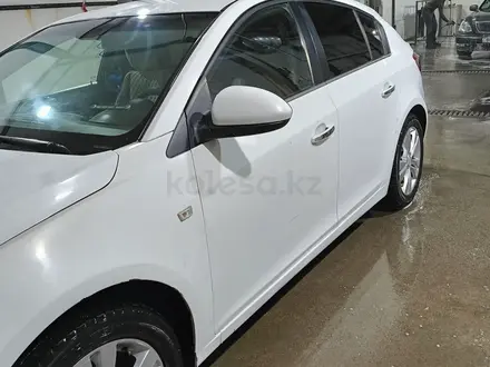 Chevrolet Cruze 2013 года за 3 950 000 тг. в Астана – фото 3