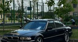 BMW 740 1998 года за 4 900 000 тг. в Алматы