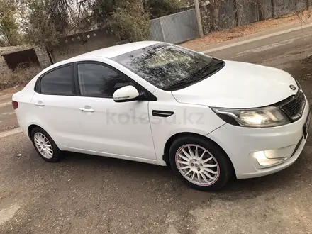 Kia Rio 2014 года за 4 900 000 тг. в Актобе – фото 2