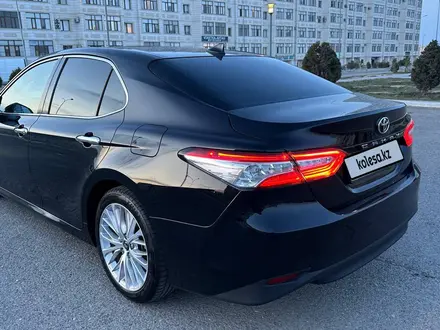 Toyota Camry 2019 года за 15 700 000 тг. в Актау – фото 12