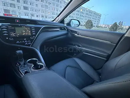 Toyota Camry 2019 года за 15 700 000 тг. в Актау – фото 24