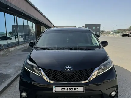 Toyota Sienna 2015 года за 15 000 000 тг. в Актау – фото 3