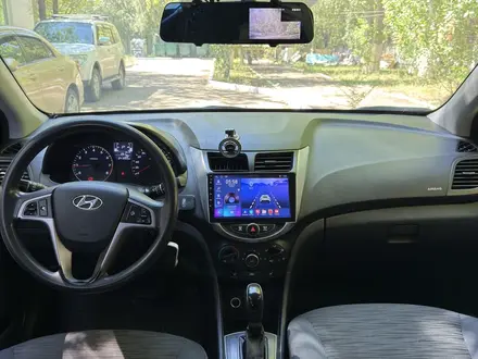 Hyundai Solaris 2015 года за 3 950 000 тг. в Астана – фото 9