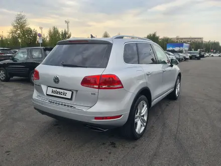 Volkswagen Touareg 2011 года за 13 200 000 тг. в Алматы – фото 7