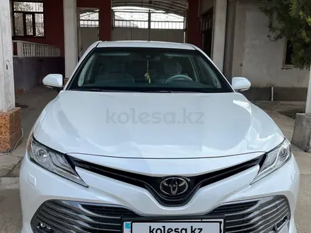 Toyota Camry 2020 года за 19 900 000 тг. в Туркестан – фото 22