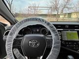 Toyota Camry 2020 года за 19 900 000 тг. в Туркестан – фото 3