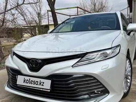 Toyota Camry 2020 года за 19 900 000 тг. в Туркестан – фото 5