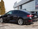 Skoda Superb 2018 года за 10 390 000 тг. в Алматы – фото 3