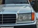 Mercedes-Benz E 300 1993 годаfor1 550 000 тг. в Тараз – фото 2