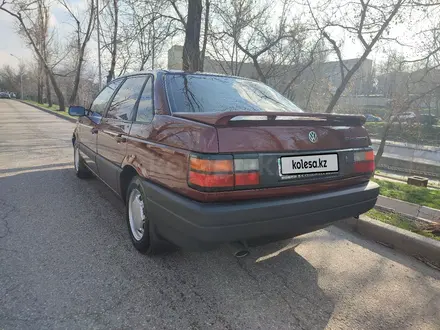 Volkswagen Passat 1993 года за 1 950 000 тг. в Алматы – фото 11