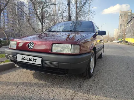 Volkswagen Passat 1993 года за 1 950 000 тг. в Алматы