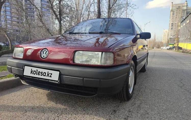 Volkswagen Passat 1993 годаүшін1 950 000 тг. в Алматы