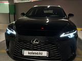 Lexus RX 350 2023 года за 34 000 000 тг. в Астана – фото 2