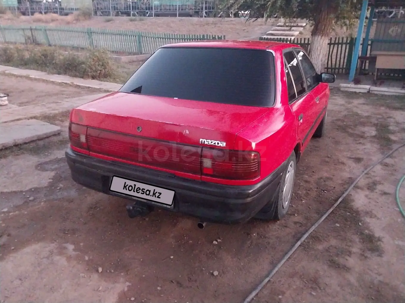 Mazda 323, 1992