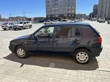 Volkswagen Golf 1995 года за 650 000 тг. в Актобе – фото 8