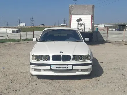 BMW 525 1993 года за 2 200 000 тг. в Шымкент – фото 2