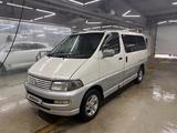 Toyota HiAce Regius 1998 года за 3 500 000 тг. в Караганда