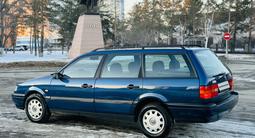 Volkswagen Passat 1995 года за 2 740 000 тг. в Павлодар – фото 2