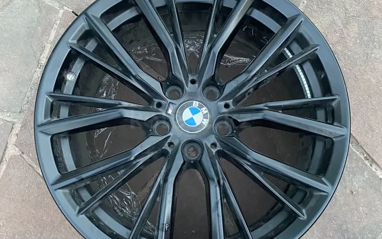 Комплект дисков на BMW за 400 000 тг. в Алматы