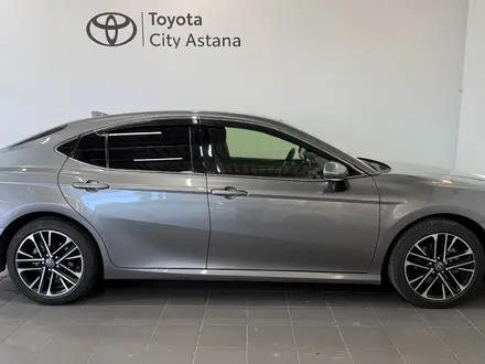 Toyota Camry Prestige 2025 года за 19 290 000 тг. в Астана – фото 19