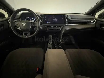 Toyota Camry Prestige 2025 года за 19 290 000 тг. в Астана – фото 8