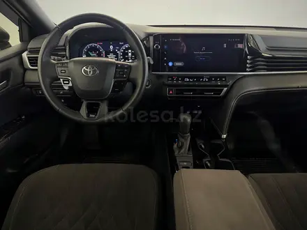 Toyota Camry Prestige 2025 года за 19 290 000 тг. в Астана – фото 9