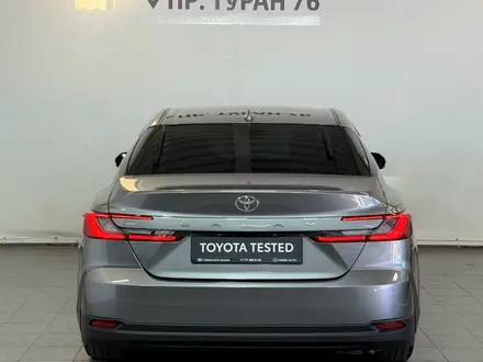 Toyota Camry Prestige 2025 года за 19 290 000 тг. в Астана – фото 4