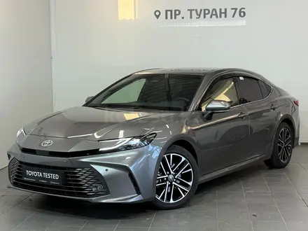 Toyota Camry Prestige 2025 года за 19 290 000 тг. в Астана