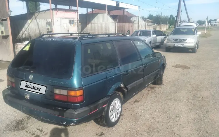 Volkswagen Passat 1990 годаүшін1 300 000 тг. в Тараз