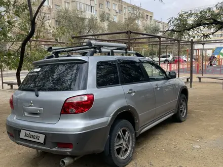 Mitsubishi Outlander 2006 года за 3 750 000 тг. в Актау – фото 3