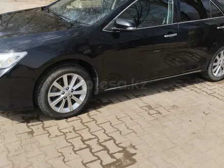 Toyota Camry 2014 года за 10 000 000 тг. в Уральск – фото 6