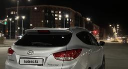 Hyundai Tucson 2013 годаүшін7 100 000 тг. в Усть-Каменогорск – фото 4