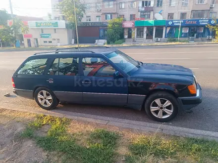 Mercedes-Benz E 200 1989 года за 1 300 000 тг. в Алматы – фото 3