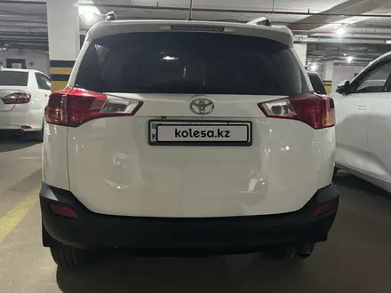 Toyota RAV4 2015 года за 10 000 000 тг. в Астана – фото 9