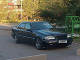 Mercedes-Benz C 180 1994 годаfor2 000 000 тг. в Экибастуз