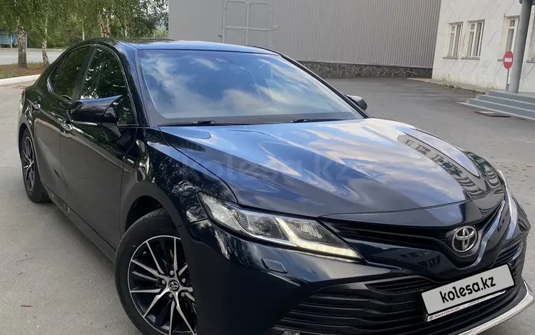 Toyota Camry 2018 года за 11 500 000 тг. в Усть-Каменогорск