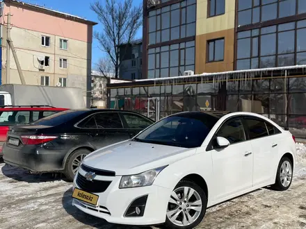 Chevrolet Cruze 2014 года за 4 400 000 тг. в Уральск – фото 2