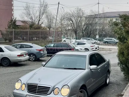 Mercedes-Benz E 320 2001 года за 4 700 000 тг. в Шымкент – фото 5