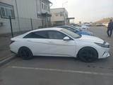 Hyundai Elantra 2021 годаfor8 600 000 тг. в Алматы – фото 4