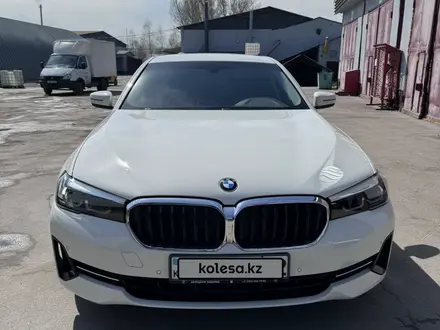 BMW 520 2020 года за 20 000 000 тг. в Алматы – фото 2