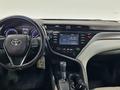 Toyota Camry 2019 года за 9 390 000 тг. в Алматы – фото 14