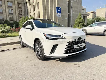Lexus RX 350 2023 года за 33 500 000 тг. в Алматы – фото 5