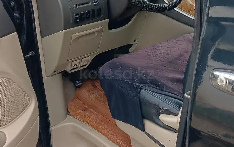 Toyota Alphard 2006 года за 7 500 000 тг. в Уральск