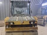 CAT  Каток CAT CB10 асфальтовый вибрационный 2022 года за 49 500 000 тг. в Усть-Каменогорск – фото 4